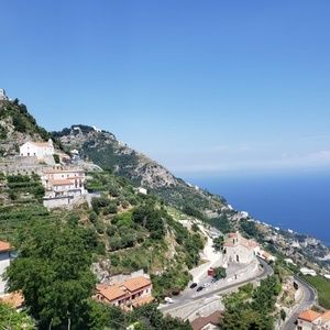 Meet your Posher, Charmaine